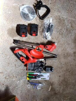 image client 4 Débroussailleuse À Gazon Electrique Outigo sans fil Pliable