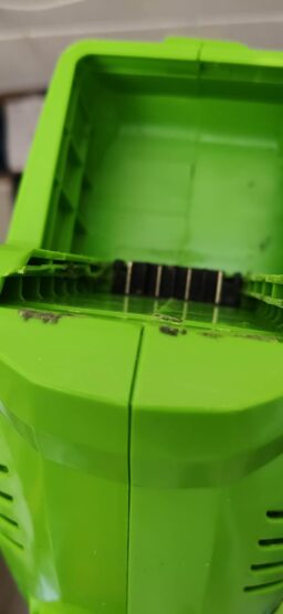 image client 4 Débroussailleuse Greenworks GD40BCK2X Batterie