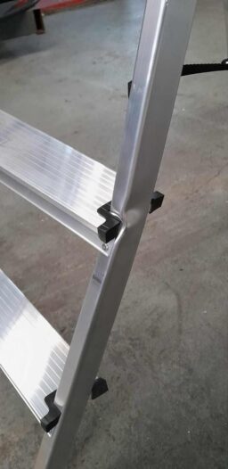 image client 4 Escabeau Ménager DRABEST 4 Marches Double Face