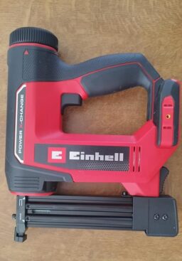 image client 4 Agrafeuse Cloueuse sans fil Einhell Te Cn 18-32 Li Solo