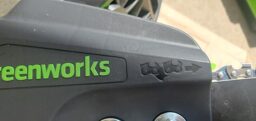 image client 4 Tronçonneuse sans fil Greenworks 48V À Batterie