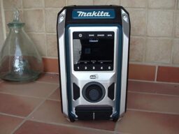 image client 4 Radio de Chantier sans fil Makita DMR115