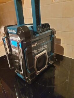 image client 4 Radio de Chantier Makita DMR112
