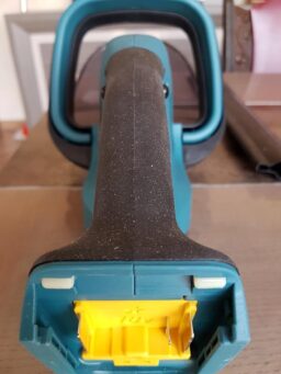 image client 4 Taille Haie sans fil Makita DUH523Z