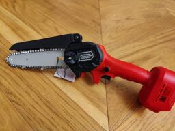 image client 4 Tronçonneuse Électrique sans fil Ginarelo Mini À Batterie 6 Pouces