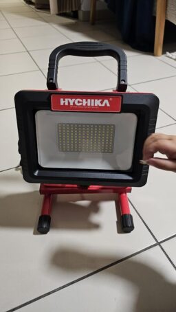 image client 4 Spot Led de Chantier Hychika Projecteur 100W