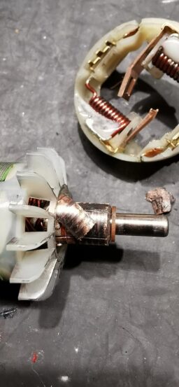 image client 4 Taille Haies sans fil Einhell GE CH 18-60 Li Solo