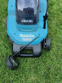 image client 4 Tondeuse À Gazon Makita Dlm432pt2