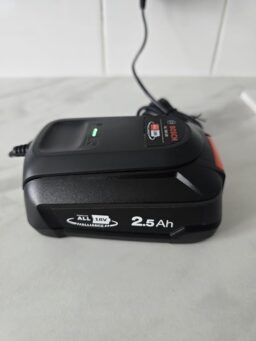 image client 4 Tondeuse À Gazon sans fil Gardena Handymower 22-18 V P4A