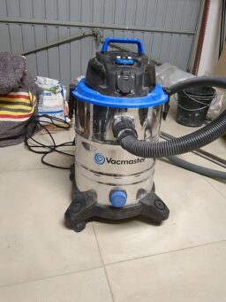 image client 4 Aspirateur Eau et Poussière Vacmaster VQ1530SFDC