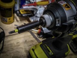 image client 4 Visseuse À Chocs Ryobi R18ID2 0