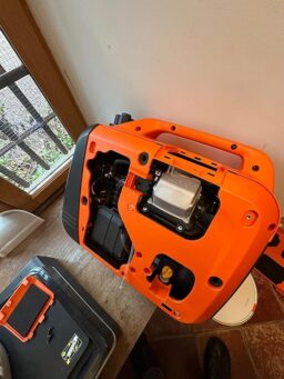 image client 5 Générateur Électrique Onduleur AIVOLT Groupe Électrogène D'essence 3200W Inverter