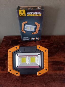 image client 5 Projecteur Led Portable Bizcasa Rechargeable 30W