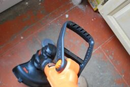 image client 5 Coupe Bordure Filaire BLACK+DECKER BESTE628 QS