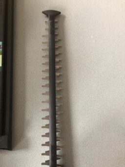 image client 5 Taille Haies sans fil Bosch UniversalHedgeCut 18V 50