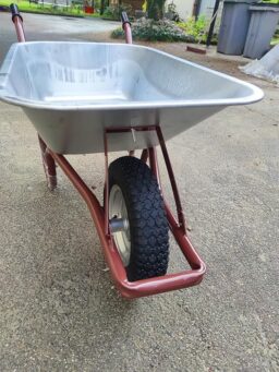 image client 5 Brouette de Chantier et Jardin Schulz Tech Bac Galvanisé 250kg-100L