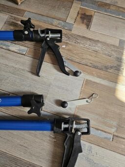 image client 5 Étais Télescopiques Réglables Deuba Set de 2 de Porte-Soutien