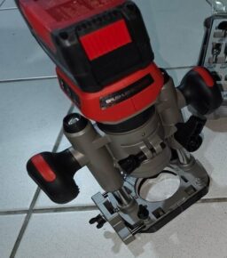 image client 5 Défonceuse Affleureuse Einhell TP RO Set 18 Li BL Solo