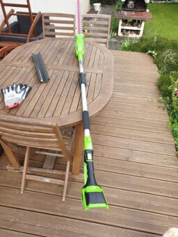 image client 5 Taille Haie Perche Greenworks G24PH51K2