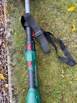 image client 5 Élagueuse sur Perche Hychika Better Tools Taille Haie Télescopique Électrique 900W