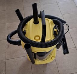 image client 5 Aspirateur Eau et Poussières Kärcher WD 3 V 17-4-20