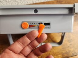 image client 5 Lampe Chantier Fosingut Projecteur Led Rechargeable 150w