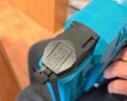 image client 5 Cloueur Agrafeuse Seesii J 133 sans fil Automatique