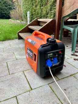 image client 6 Générateur Électrique Onduleur AIVOLT Groupe Électrogène D'essence 3200W Inverter