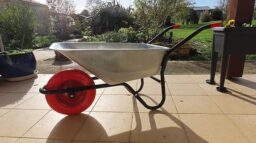 image client 6 Brouette Tout Terrain TecTake de Jardin 100L