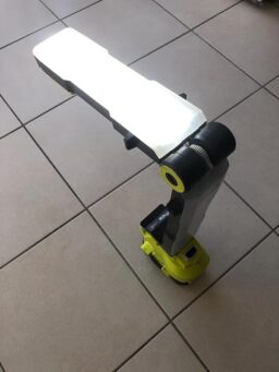 image client 6 Lampe Led Chantier Ryobi R18ALF 0