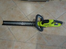 image client 6 Taille Haies Électrique Ryobi Rht5655rs