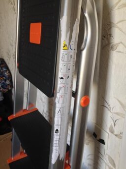 image client 6 Échelle Pliante SONGMICS GLT04BK