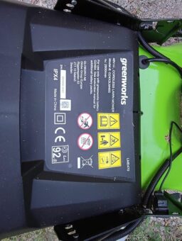 image client 7 Tondeuse À Gazon Greenworks GD24X2LM46SPK4X