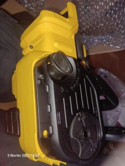 image client 7 Tronçonneuse Compacte DEWALT DCM565N XJ
