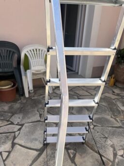 image client 7 Escabeau KADAX Pliant en Aluminium