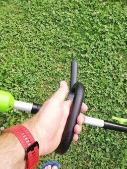 image client 7 Coupe Bordure & Débroussailleuse Greenworks GD24X2BCBK4x