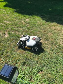 image client 7 Robot Tondeuse Autonome Mammotion LUBA Mini AWD 800