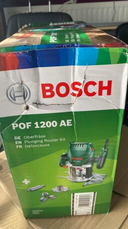 image client 8 Défonceuse Électrique Bosch POF 1200 AE