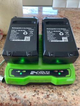 image client 8 Tronçonneuse sans fil Greenworks Mini 24v