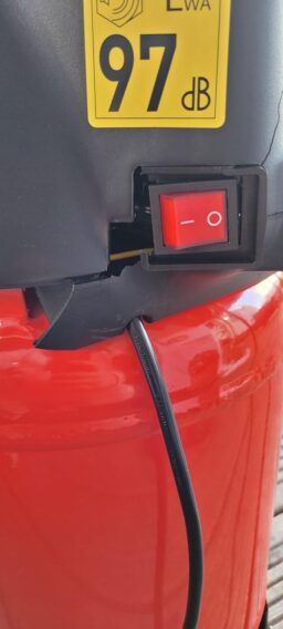 image client 8 Compresseur D'air Mecafer 24l 1,5hp Twenty