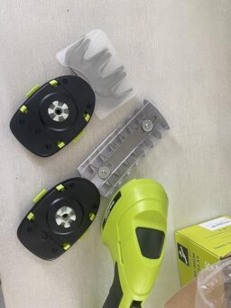 image client 8 Taille Haies Électrique SnapFresh Cisaille À Gazon Mini Haie sans fil