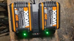 image client 8 Débroussailleuse sans fil Worx WG186E.92