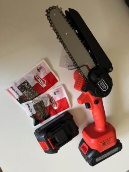 image client 9 Tronçonneuse Électrique sans fil Ginarelo Mini À Batterie 6 Pouces