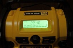 image client 9 Radio de Chantier Compacte DEWALT DCR020 QW