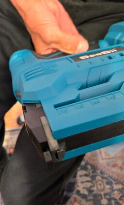 image client 9 Cloueur Agrafeuse Seesii J 133 sans fil Automatique