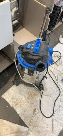 image client 9 Aspirateur Eau et Poussière Vacmaster VQ1530SFDC