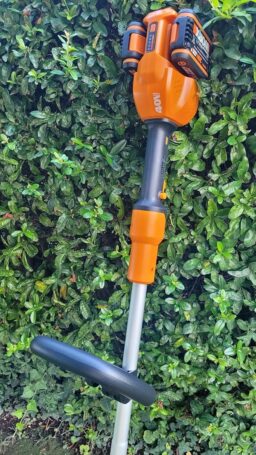 image client 9 Débroussailleuse sans fil Worx WG186E.92