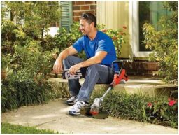 Image du fabricant 10 du Black+Decker LST300 coupe-bordure