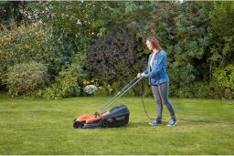 Image du fabricant 10 du BLACK+DECKER Tondeuse filaire orange