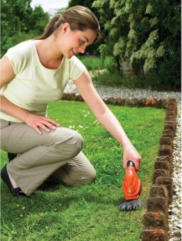 Image du fabricant 2 du BLACK+DECKER Cisaille Electrique Rouge